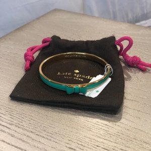Kate Spade Take A Bow bracelet